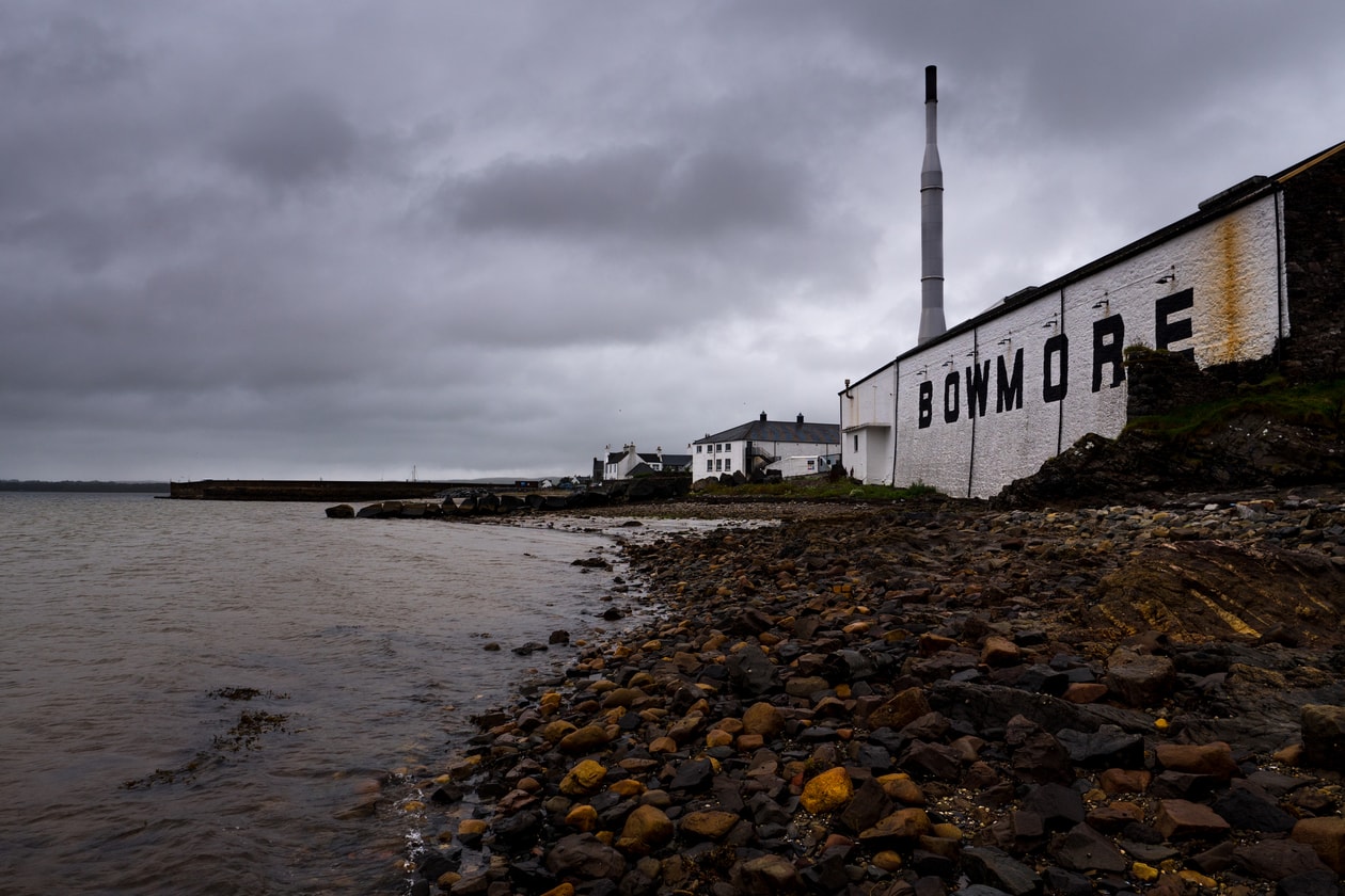 Hypebeast Visits: 艾雷島最古老酒廠 – Bowmore 波摩單一麥芽威士忌