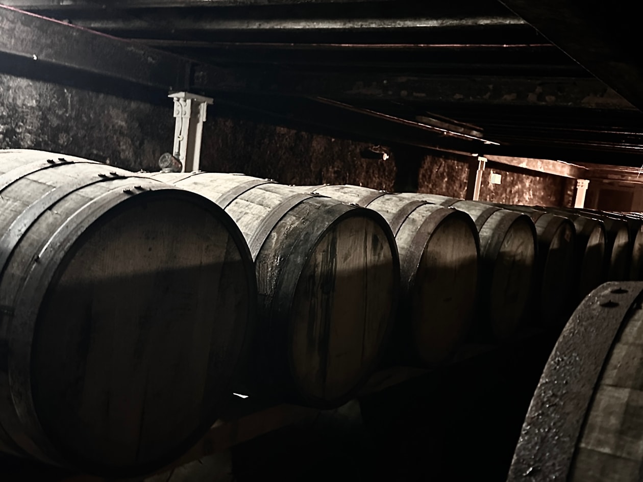 Hypebeast Visits: 艾雷島最古老酒廠 – Bowmore 波摩單一麥芽威士忌