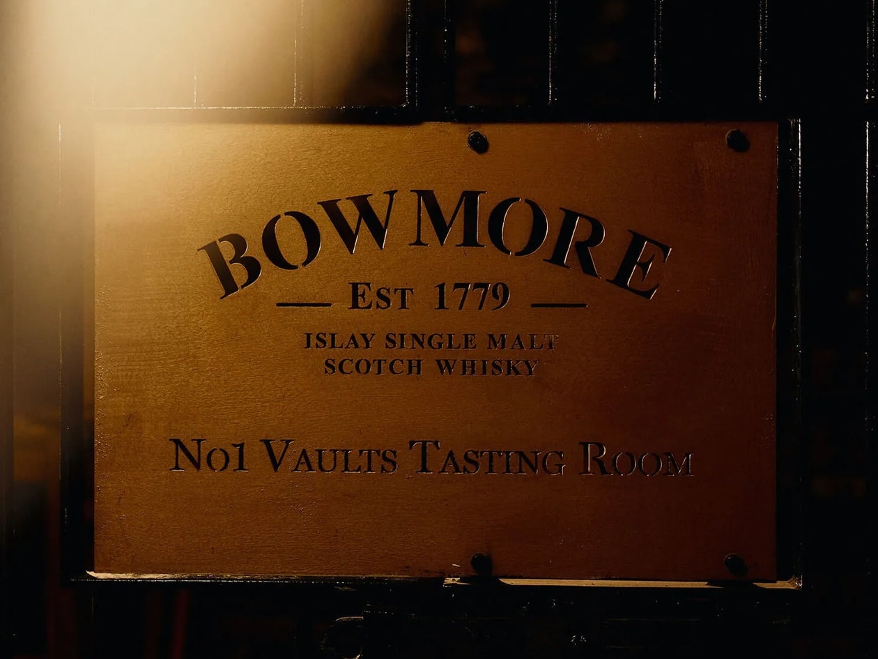Hypebeast Visits: 艾雷島最古老酒廠 – Bowmore 波摩單一麥芽威士忌