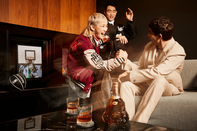 軒尼詩 x NBA 聯名再獻新作！限量干邑與潮流周邊正式登場