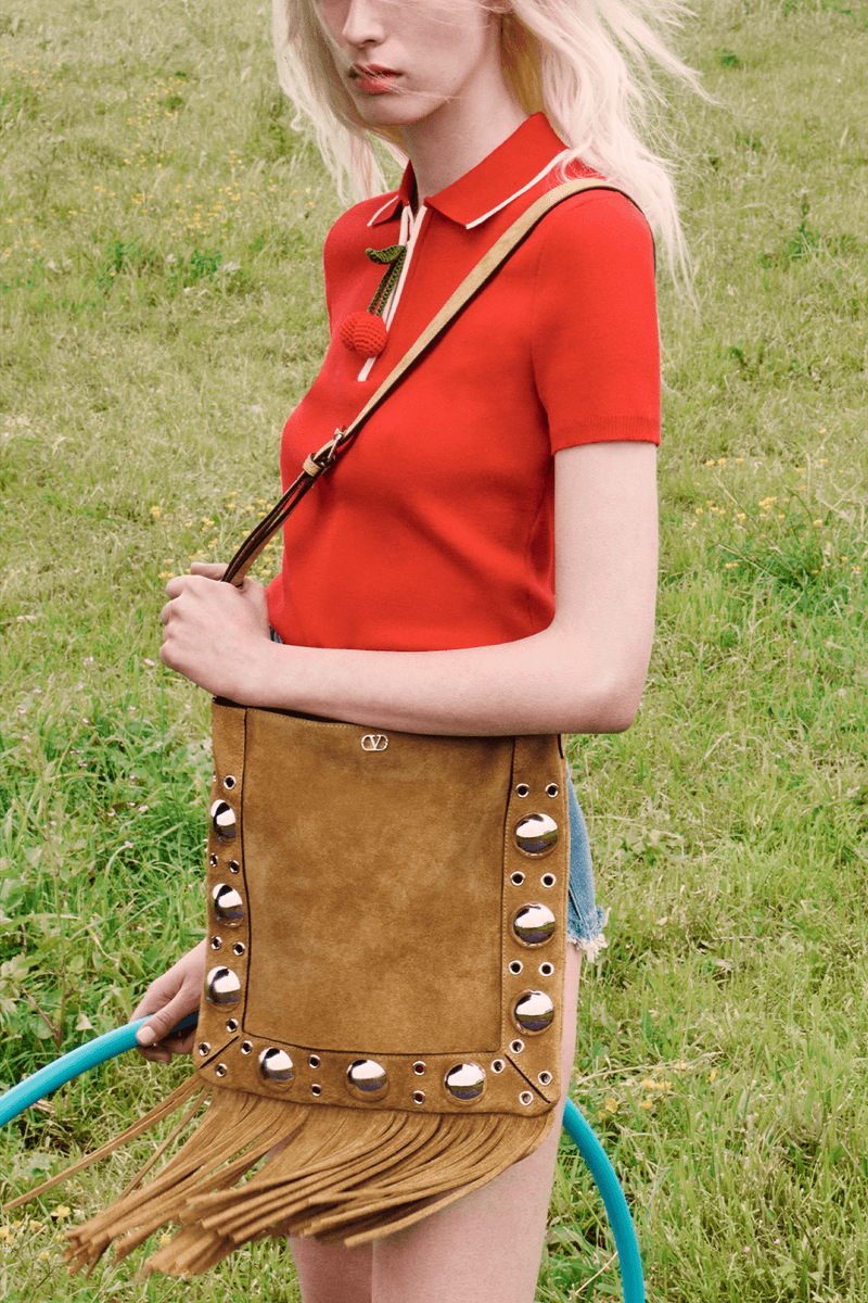 嬉皮風格再進化！Valentino 推出全新 Nellcôte 手袋系列