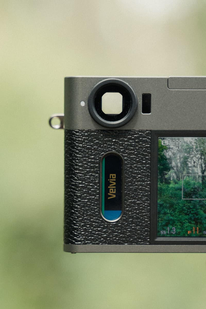 FUJIFILM 推出全新「X half」輕巧型數碼相機 FUJIFILM X-HF1