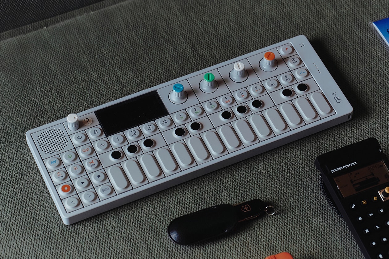 Essentials: DJ QuestionMark 的旅行隨身單品