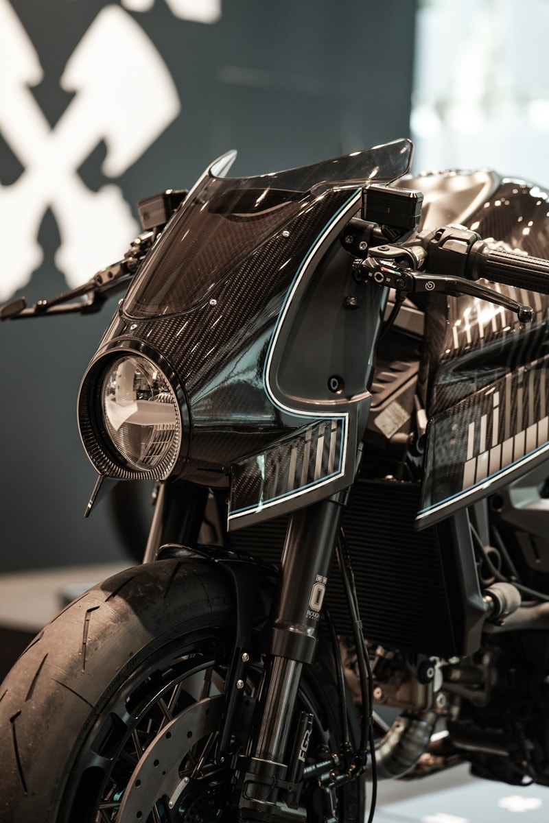 Rough Crafts 全新車展進駐台北新光三越 DIAMOND TOWER