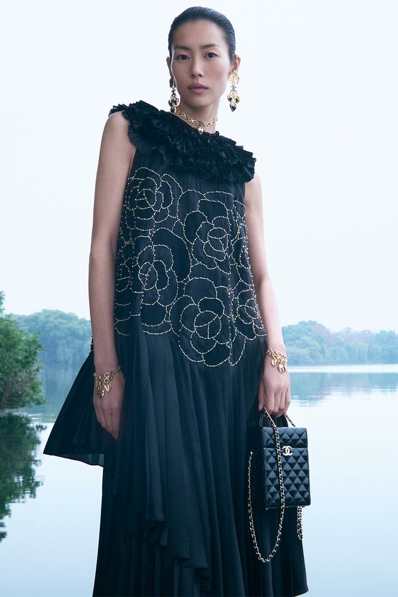 Chanel 正式發佈 2024/25 Métiers d'art 工坊系列形象廣告