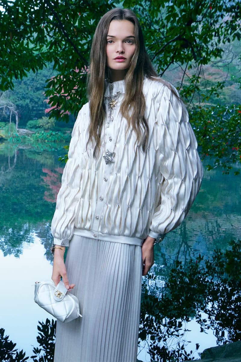 Chanel 正式發佈 2024/25 Métiers d'art 工坊系列形象廣告