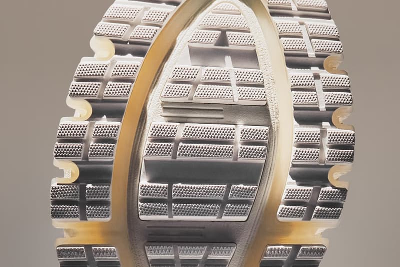 ASICS Sportstyle 閃耀時裝周，釋出 JJJJound 和 SHUSHU/TONG 全新聯名鞋款