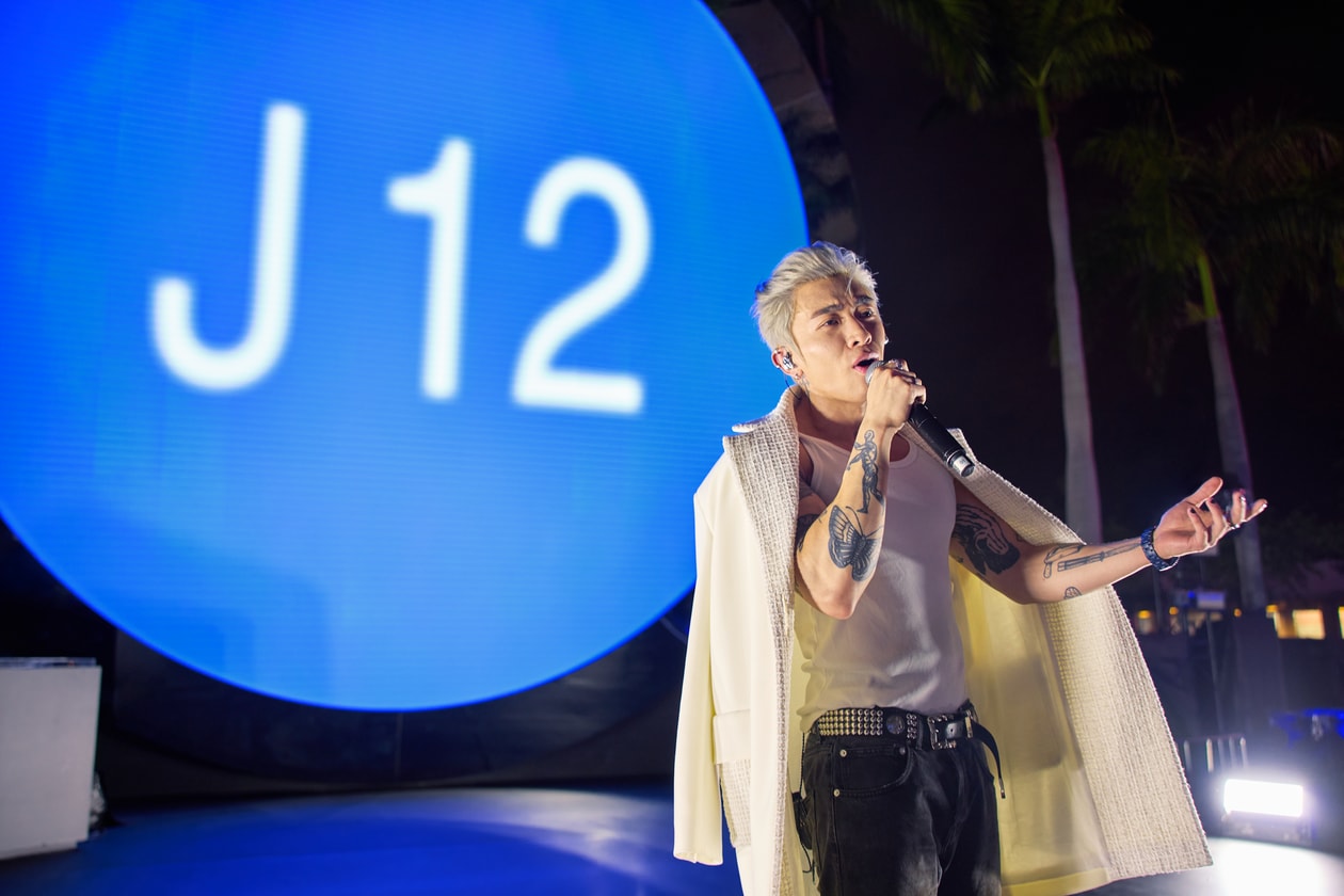 CHANEL 點亮尖沙咀鐘樓，與 Tyson Yoshi、ØZI 對話 J12 的「BLEU」時代精神