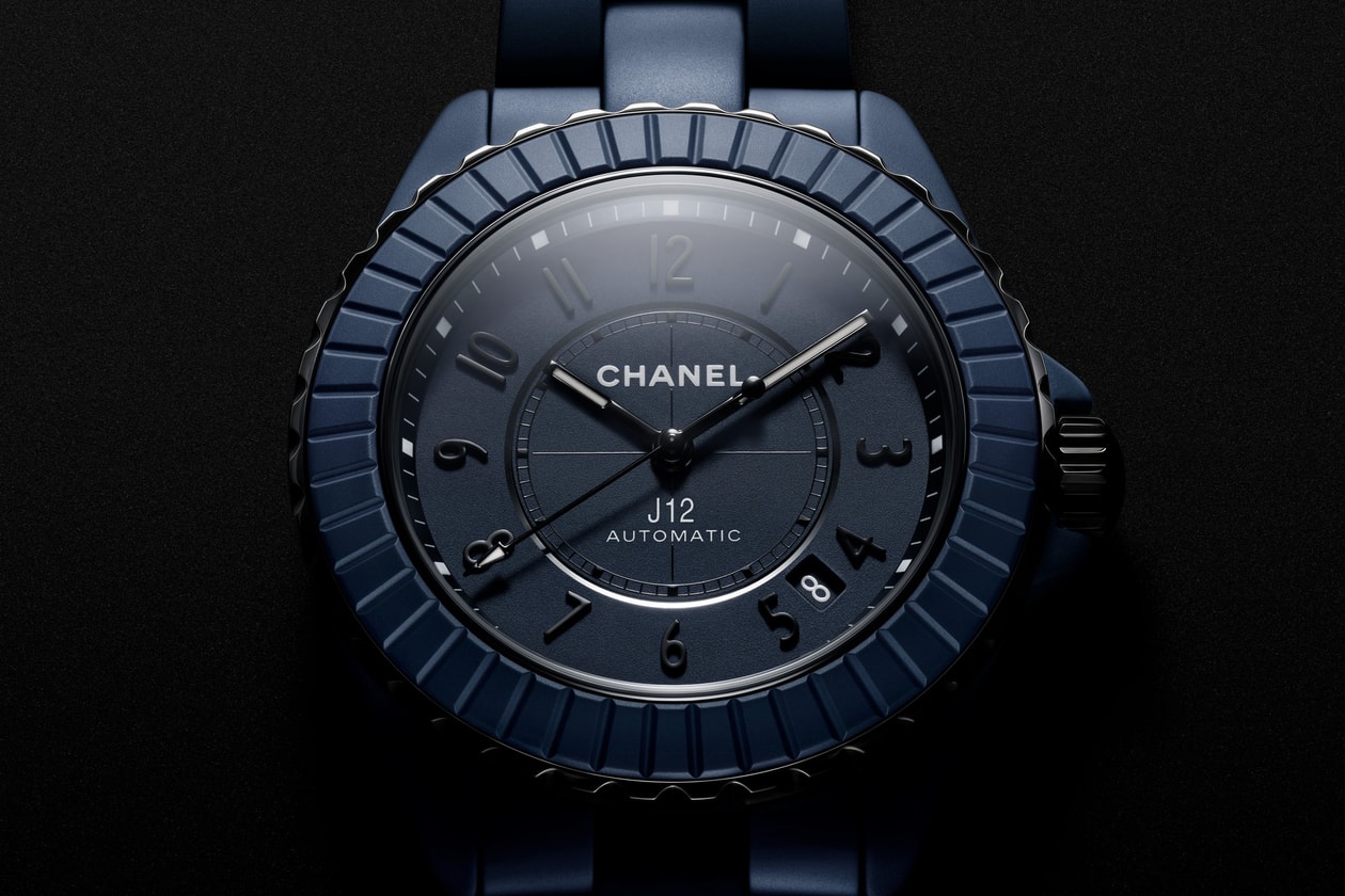 CHANEL 點亮尖沙咀鐘樓，與 Tyson Yoshi、ØZI 對話 J12 的「BLEU」時代精神