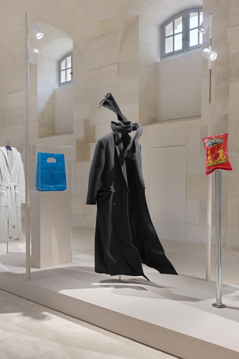Demna 親自策劃 Balenciaga 十年回顧展