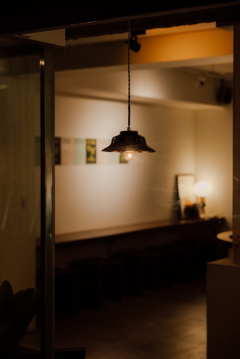走進陶瓷器工作室 ZI YONE CRAFT STUDIO 展覽《In use, In pause》