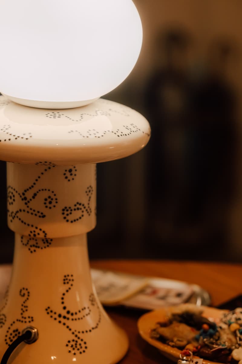 走進陶瓷器工作室 ZI YONE CRAFT STUDIO 展覽《In use, In pause》