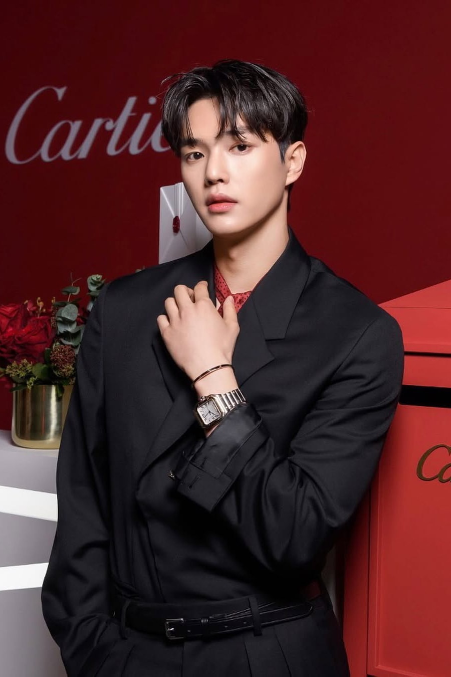 卡地亞 Santos de Cartier 腕錶推薦：一文看清設計亮點、香港定價與穿搭指南