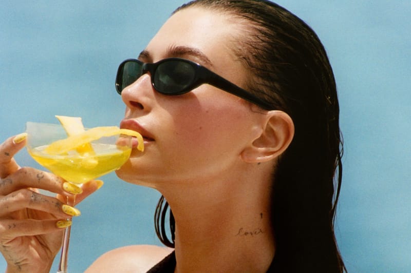 Hailey Bieber 私人訂製 rhode 腰鏈惹熱議　限定「Lemontini」Peptide Lip Tint 搶閘登場