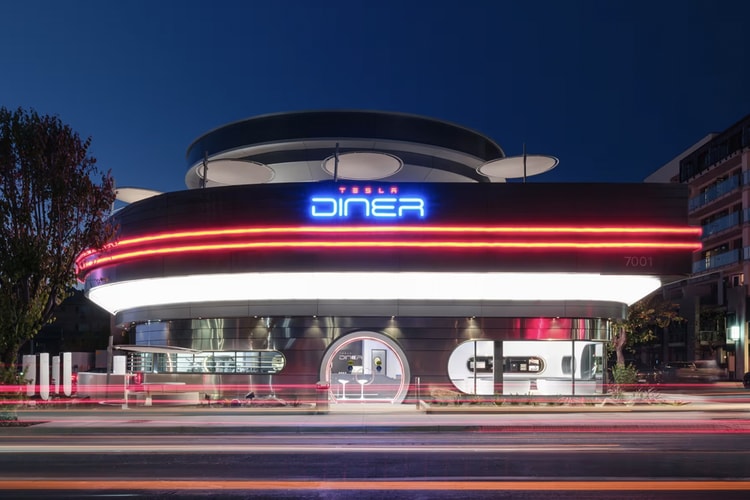 Tesla 首家得來速兼超級充電站「Tesla Diner」正式開業