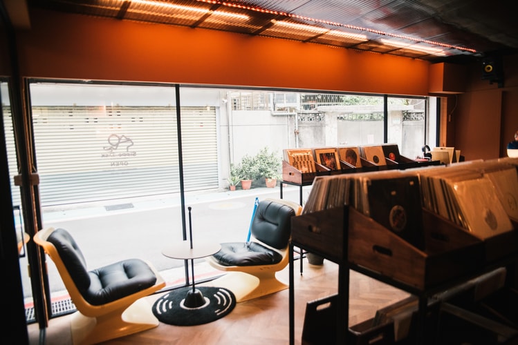 Slipped Disk 摔碟唱片舍:隱身台北靜巷的全新黑膠據點