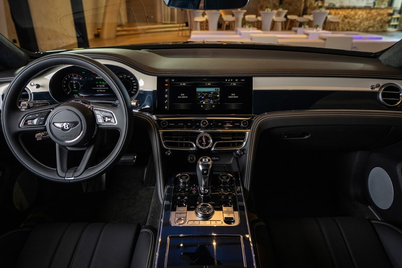 Bentley 全新 Continental GT、Continental GTC 及 Flying Spur 車型正式抵台