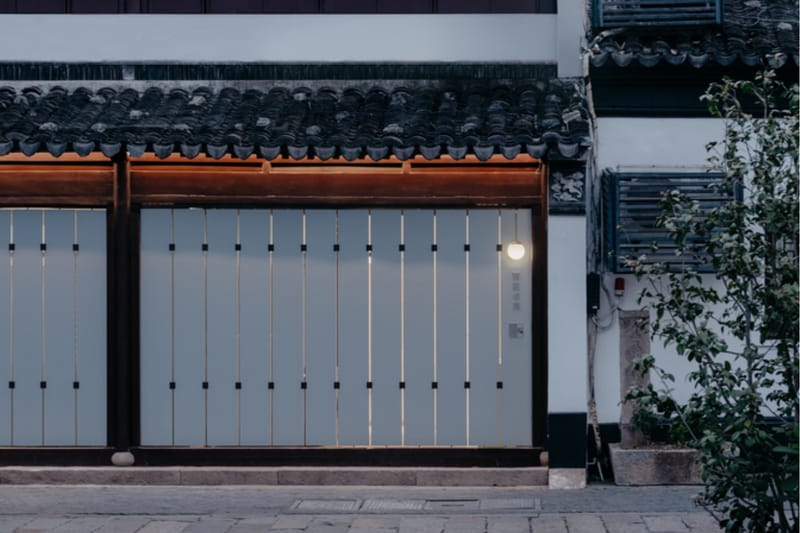 Baihua Bookstore 重獲新生：蘇州 65 平方米小書房化身崑曲微劇場