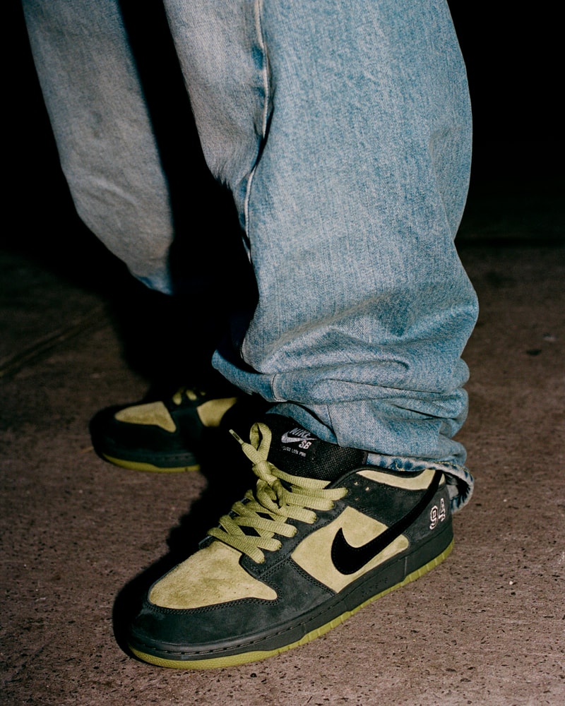 Supreme x Nike SB Dunk Low 最新聯乘系列鞋款正式登場