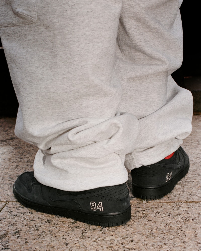 Supreme x Nike SB Dunk Low 最新聯乘系列鞋款正式登場