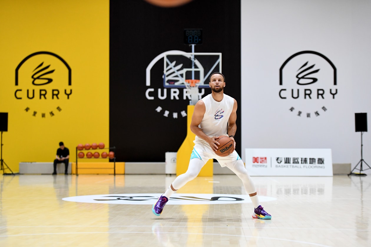 UNDER ARMOUR x CURRY BRAND 推出 CURRY FOX 2 簽名籃球鞋