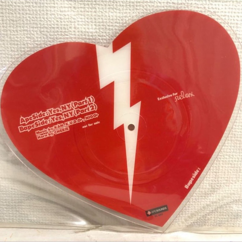 APEE by A BATHING APE® ── Z世代のガールに向けた BAPE® のラインが復活