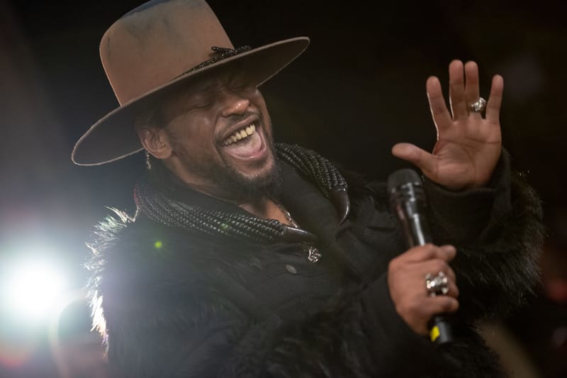 新靈魂樂先鋒 D'Angelo 逝世，終年 51 歲