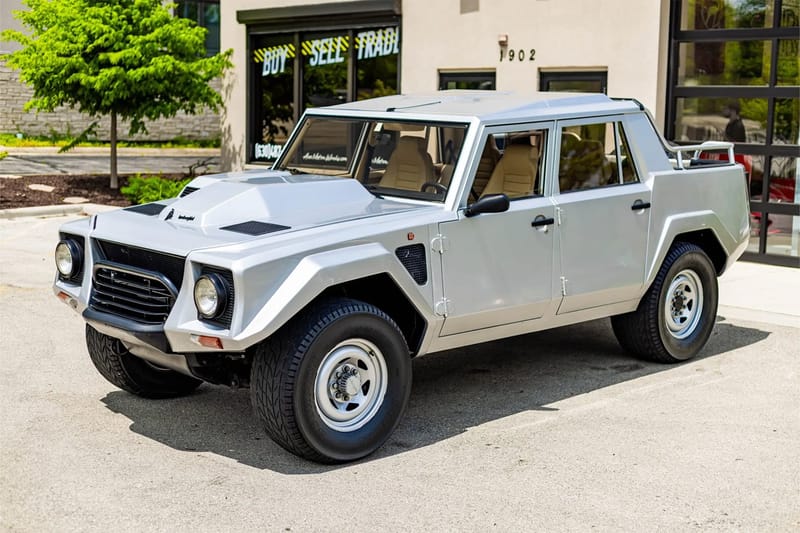 極罕 1987 Lamborghini LM002「Rambo Lambo」拍賣以 $40 美元成交