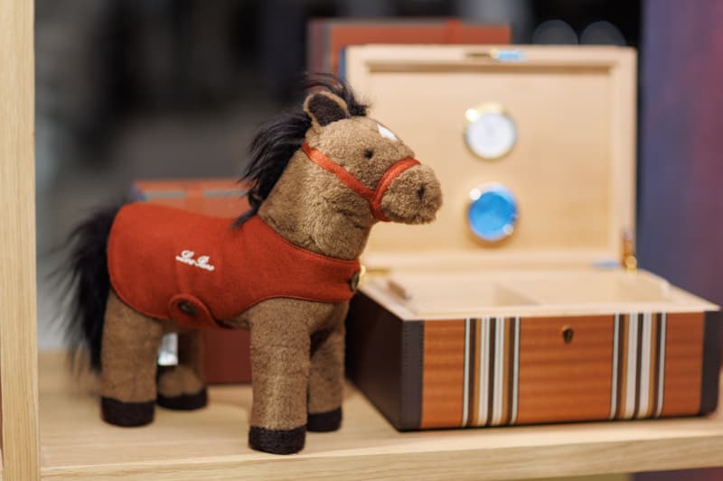 意式奢華贈禮美學：Loro Piana 從獨家刺繡圍巾到首個餐具系列