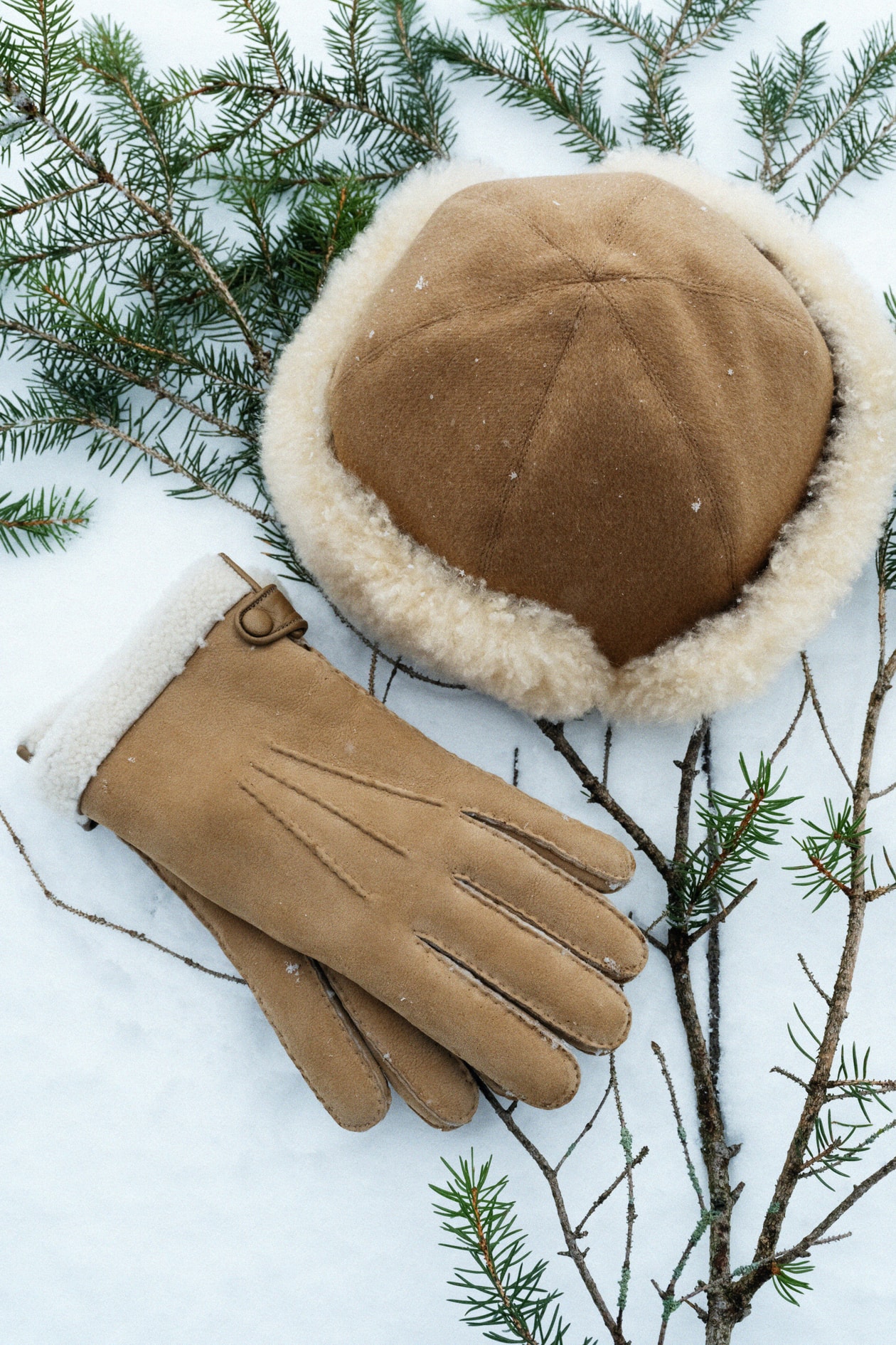 意式奢華贈禮美學：Loro Piana 從獨家刺繡圍巾到首個餐具系列