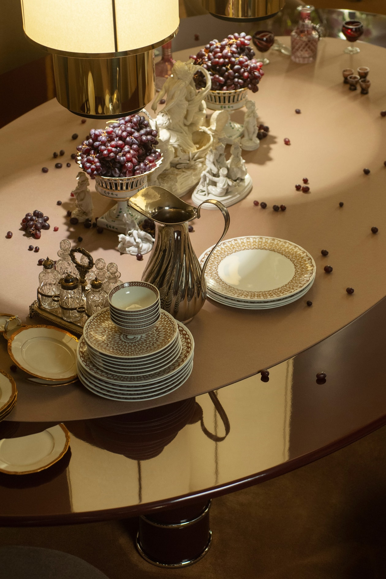 意式奢華贈禮美學：Loro Piana 從獨家刺繡圍巾到首個餐具系列