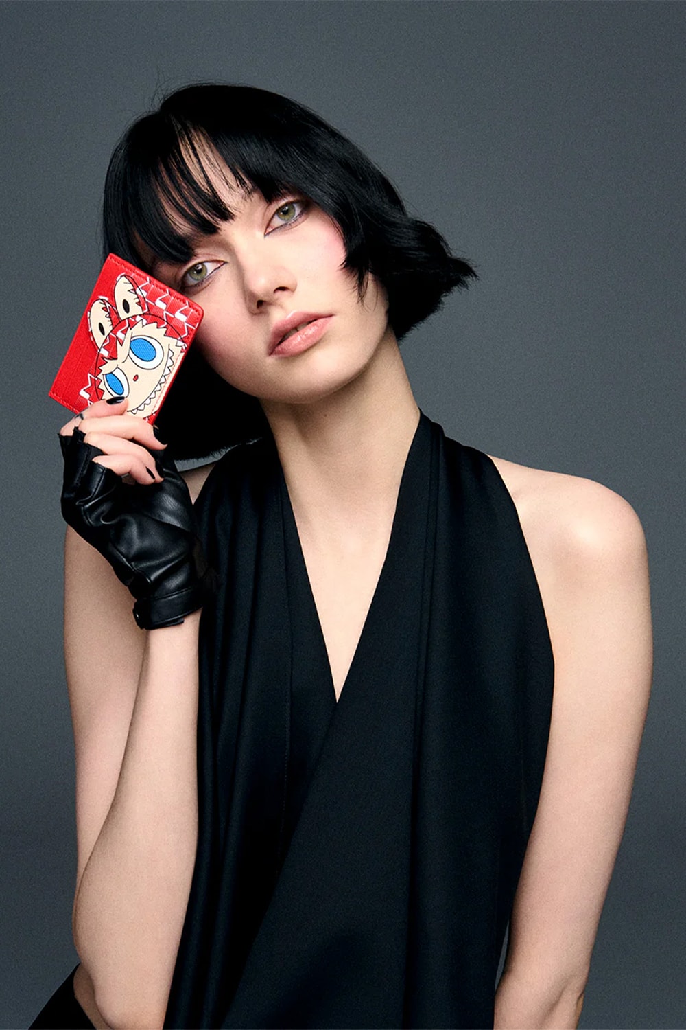 Moynat 聯乘藝術家「Labubu 之父」龍家昇 Kasing Lung 打造限量袋款系列