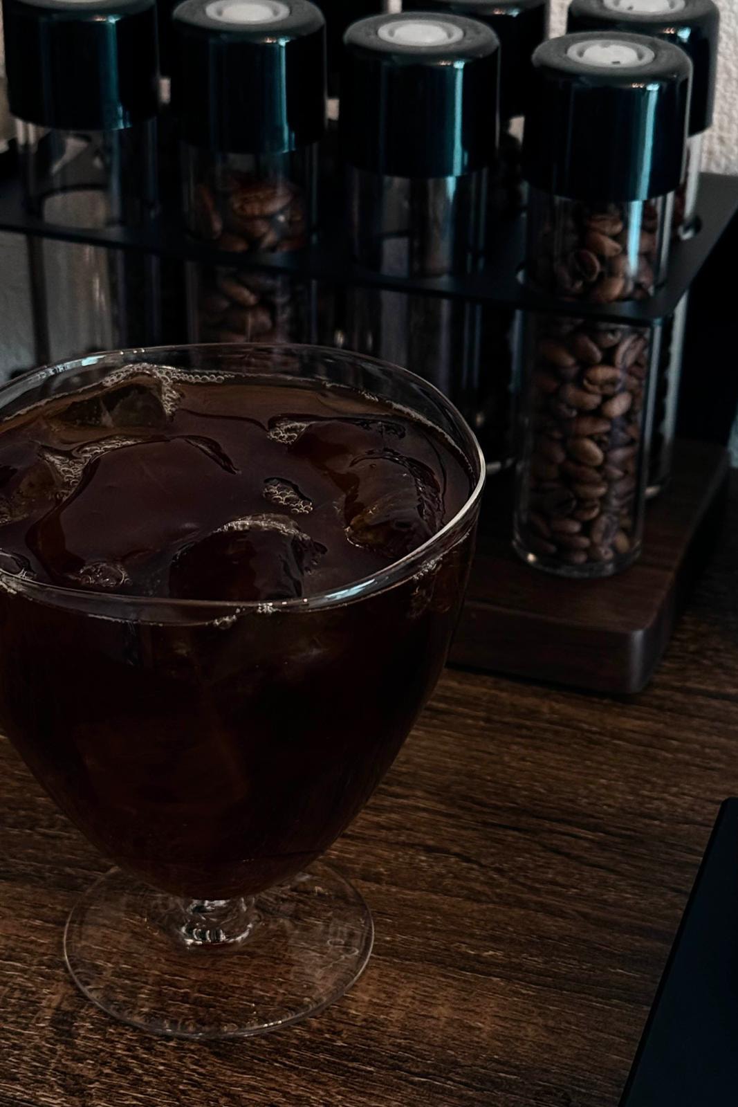 三十而立．三吉彩花攝影創作紀實 #8「BROWN 」