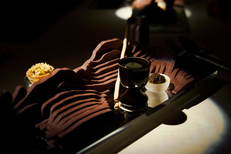 unDer lab 最新季節酒單「荒謬主義：沙漠中的水母」正式登場