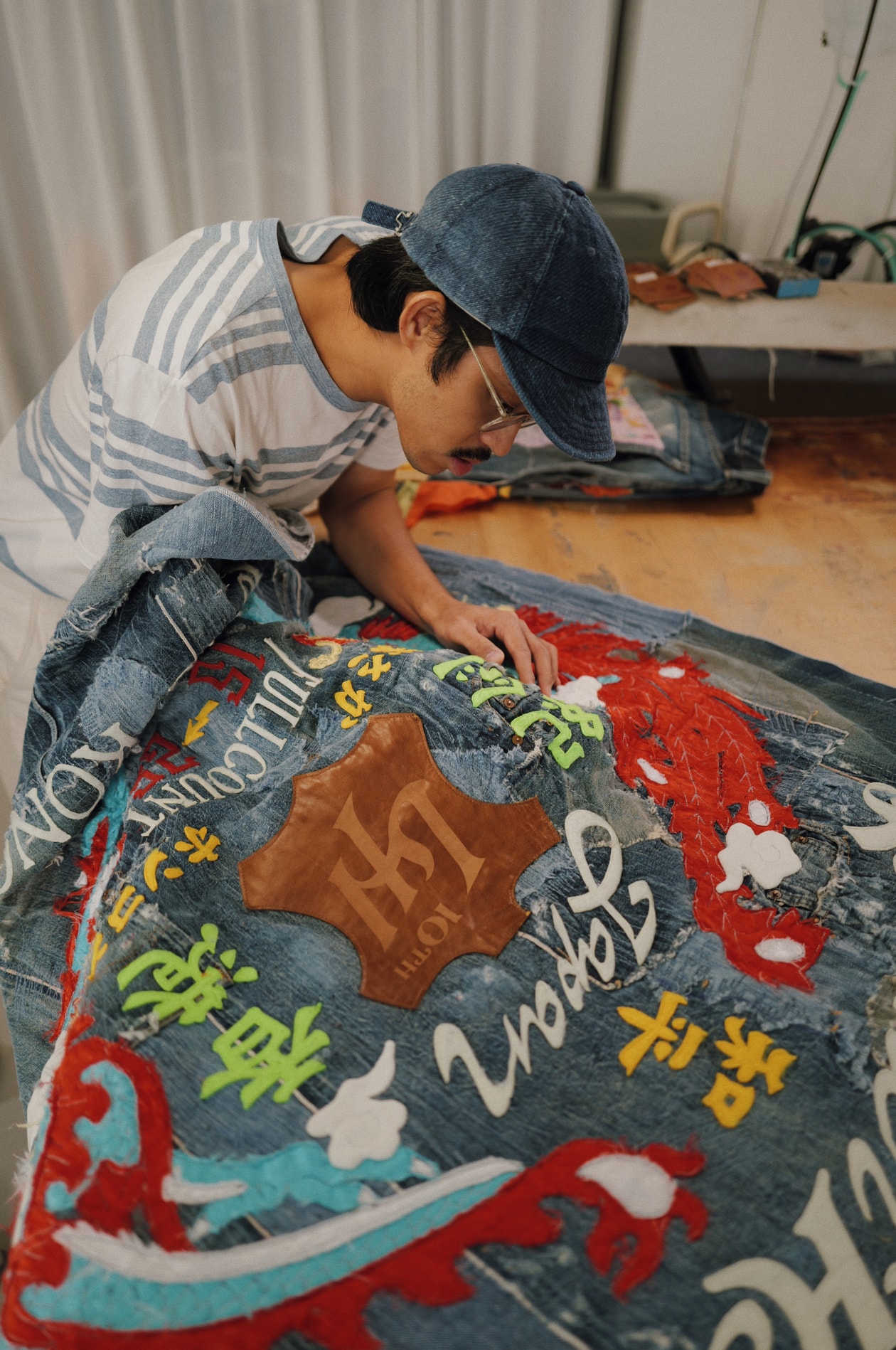 LEATHER HEALER 港日聯乘十年誌：專訪主理人 Wayne Lau 與殿堂級丹寧 FULLCOUNT 創辦人辻田幹晴解構聯乘背後之匠心