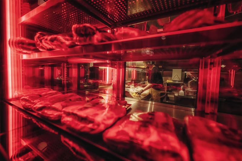 燒肉牛排、Tapas、酒精全開！台中新世代深夜食堂 CHAR CHAR 正式開幕