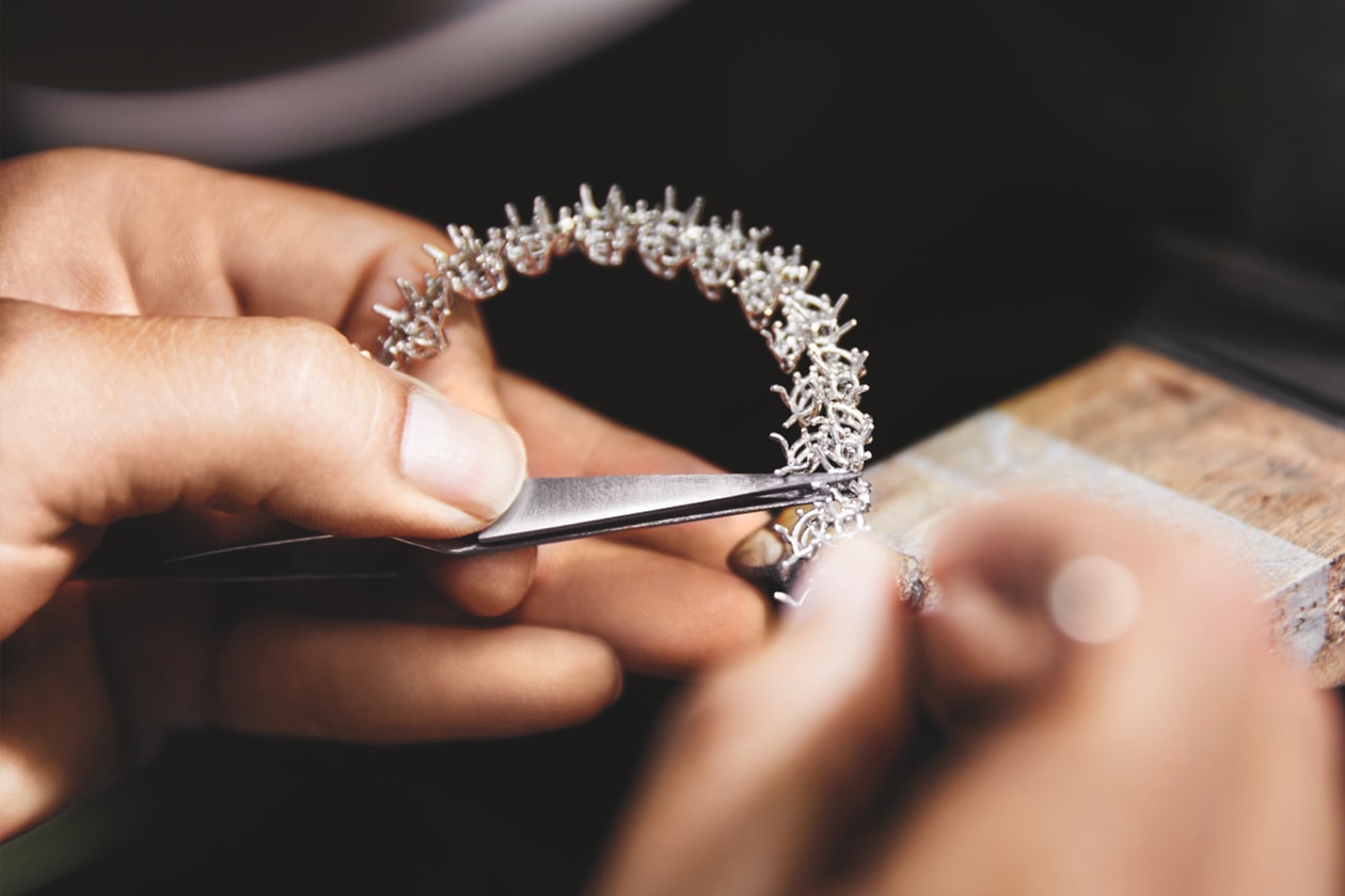 解構 HARRY WINSTON 跨越世紀的極致光影與 WINSTON CLUSTER 鑲嵌美學