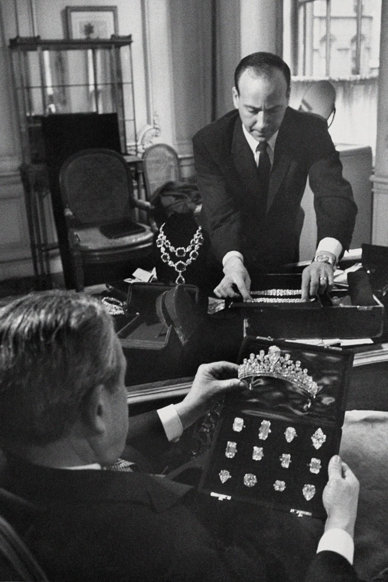 解構 HARRY WINSTON 跨越世紀的極致光影與 WINSTON CLUSTER 鑲嵌美學