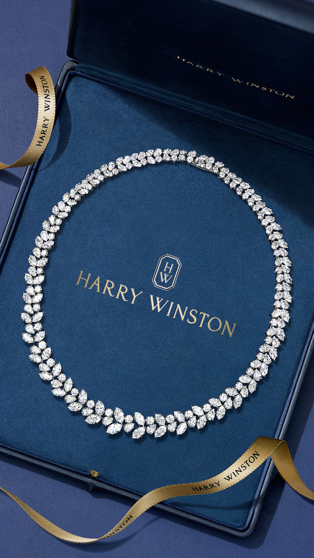 解構 HARRY WINSTON 跨越世紀的極致光影與 WINSTON CLUSTER 鑲嵌美學