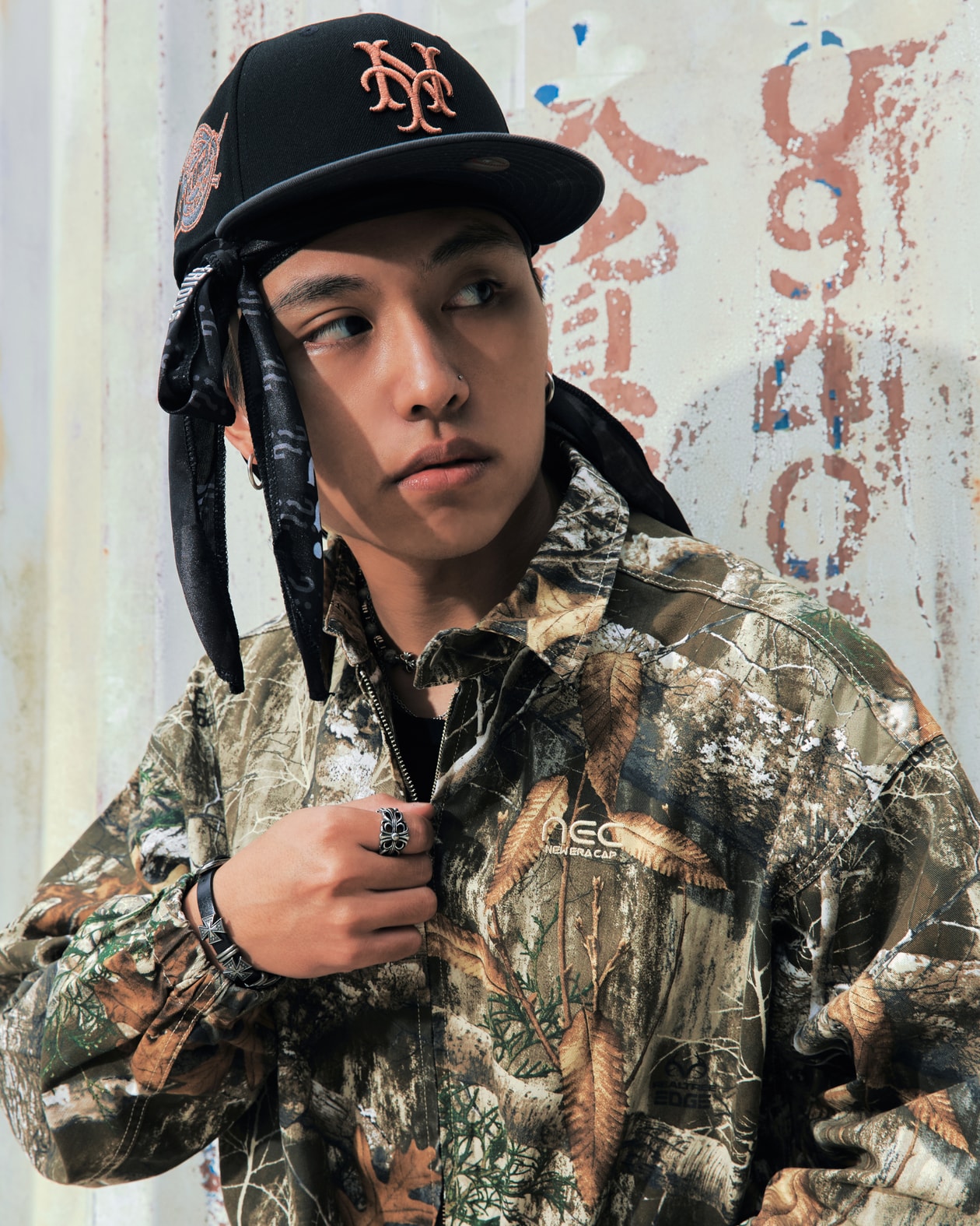 STREETSNAPS: 六邊形戰士 Barry Tu ft. New Era