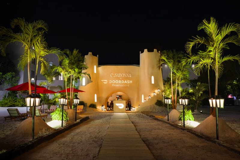 DoorDash Reservations 打造等身大沙堡餐廳　招待 Miami 最難訂的奢華晚宴