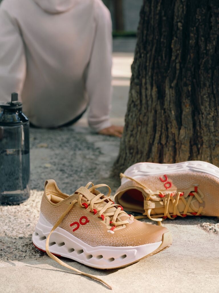 靈感源自奔騰馬蹄！On 推出 2026「馬年」限定系列