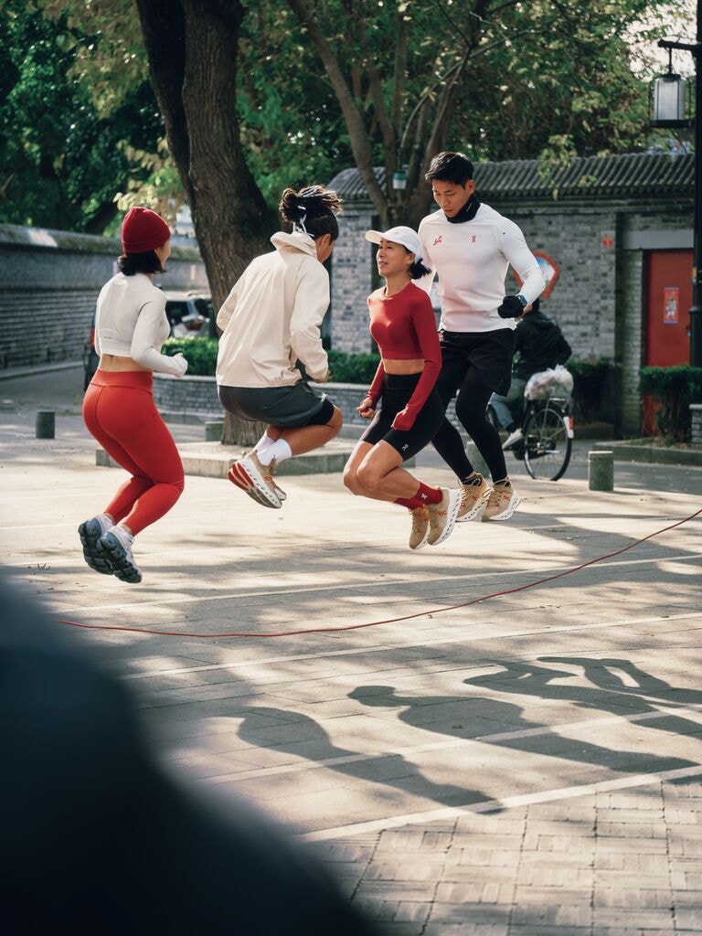 靈感源自奔騰馬蹄！On 推出 2026「馬年」限定系列