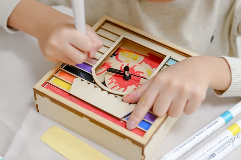 走進 Van Cleef & Arpels 梵克雅寶《Poetry of Time 時間的詩篇》香港展覽