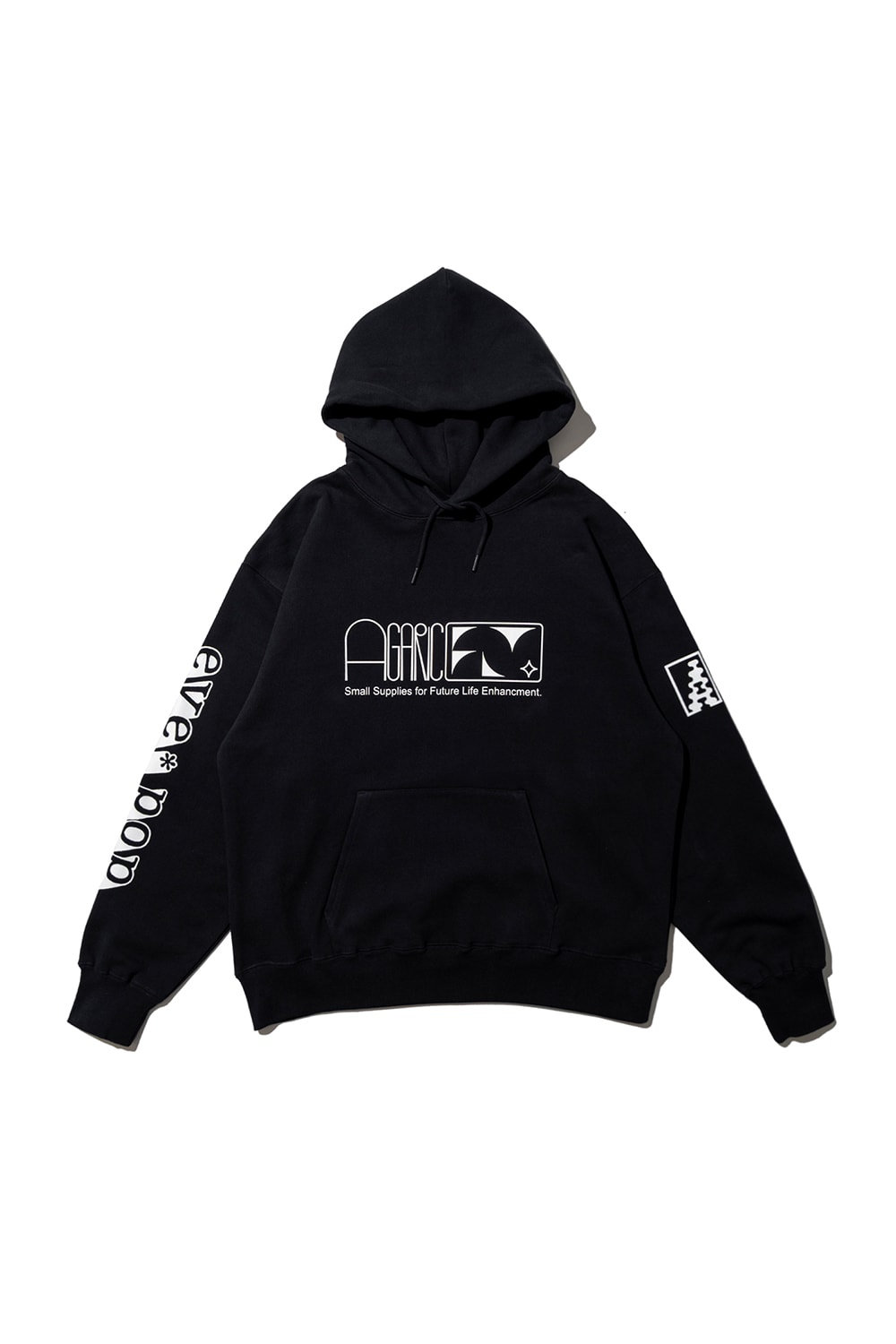 BEAMS T 最新四方聯名企劃「HEAD LIKE A HOLE」正式登場