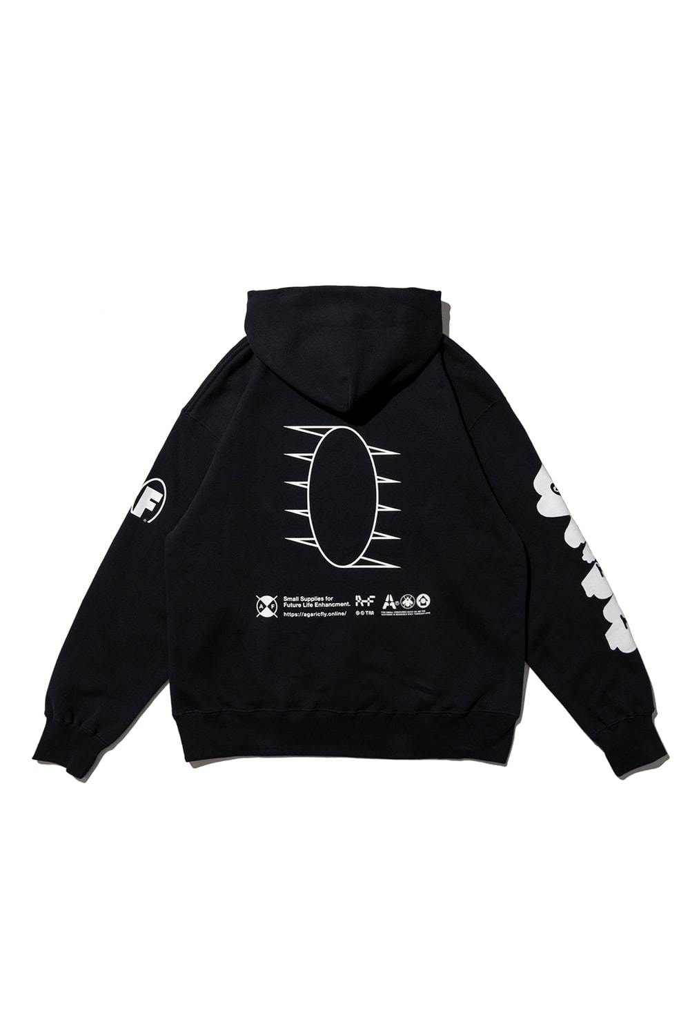 BEAMS T 最新四方聯名企劃「HEAD LIKE A HOLE」正式登場