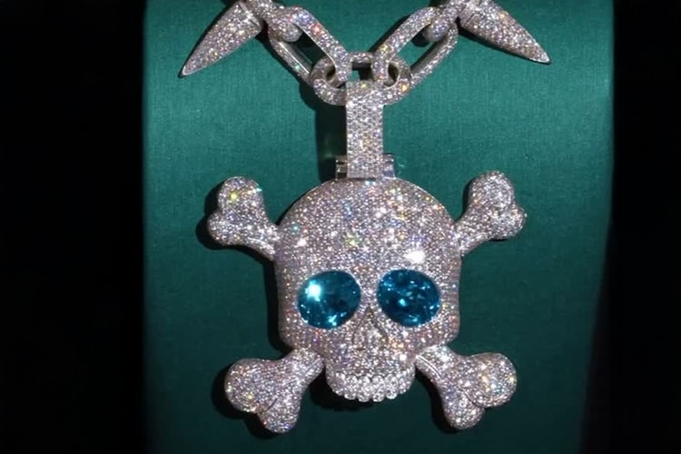 Alex Moss NY 為 North West 量身打造鑽石滿鑲骷髏鏈,Kim Kardashian 豪送罕有訂製珠寶