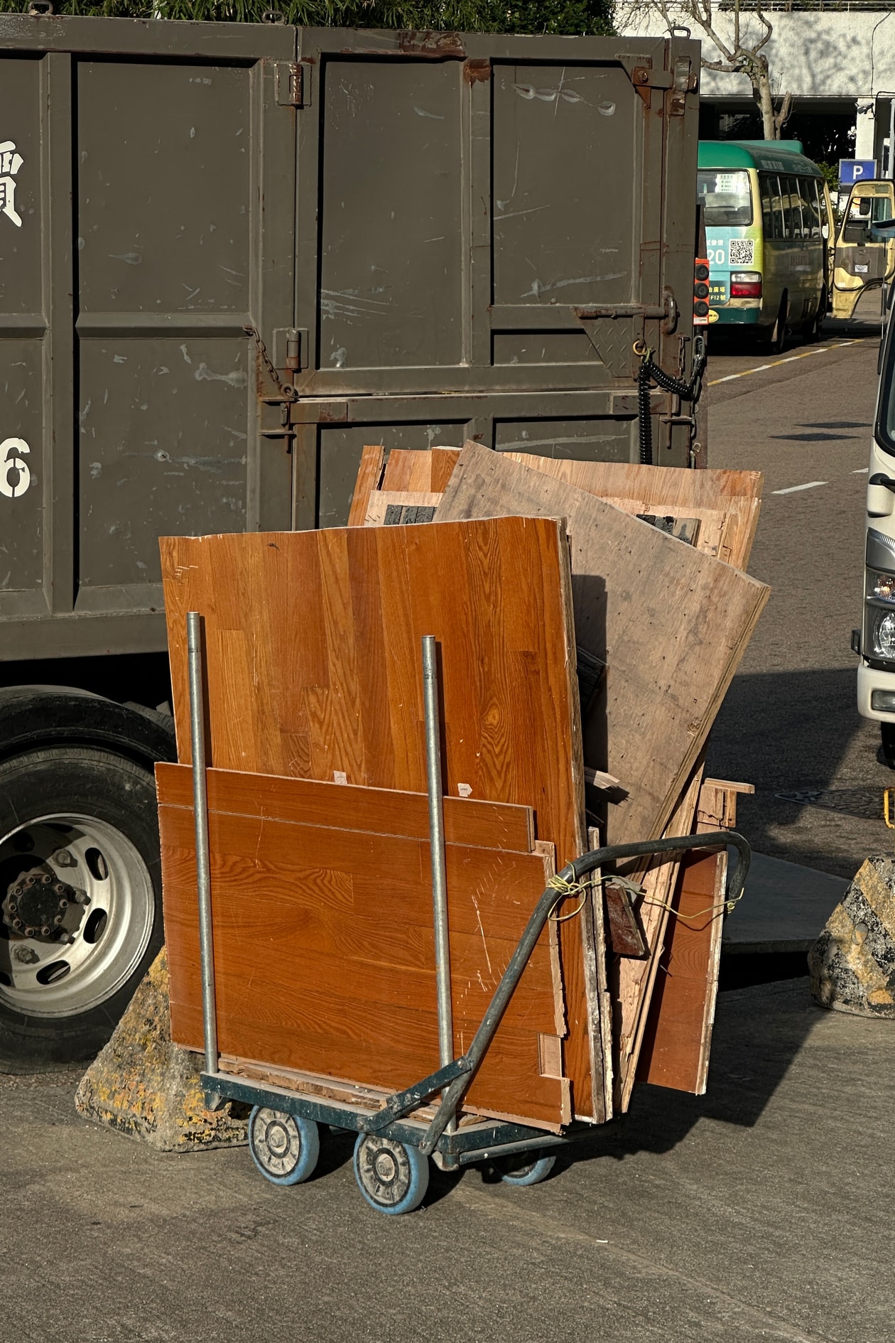 專訪 Hypebeast Twenty T-Shirt Exhibition 藝術裝置設計師 Orange Terry