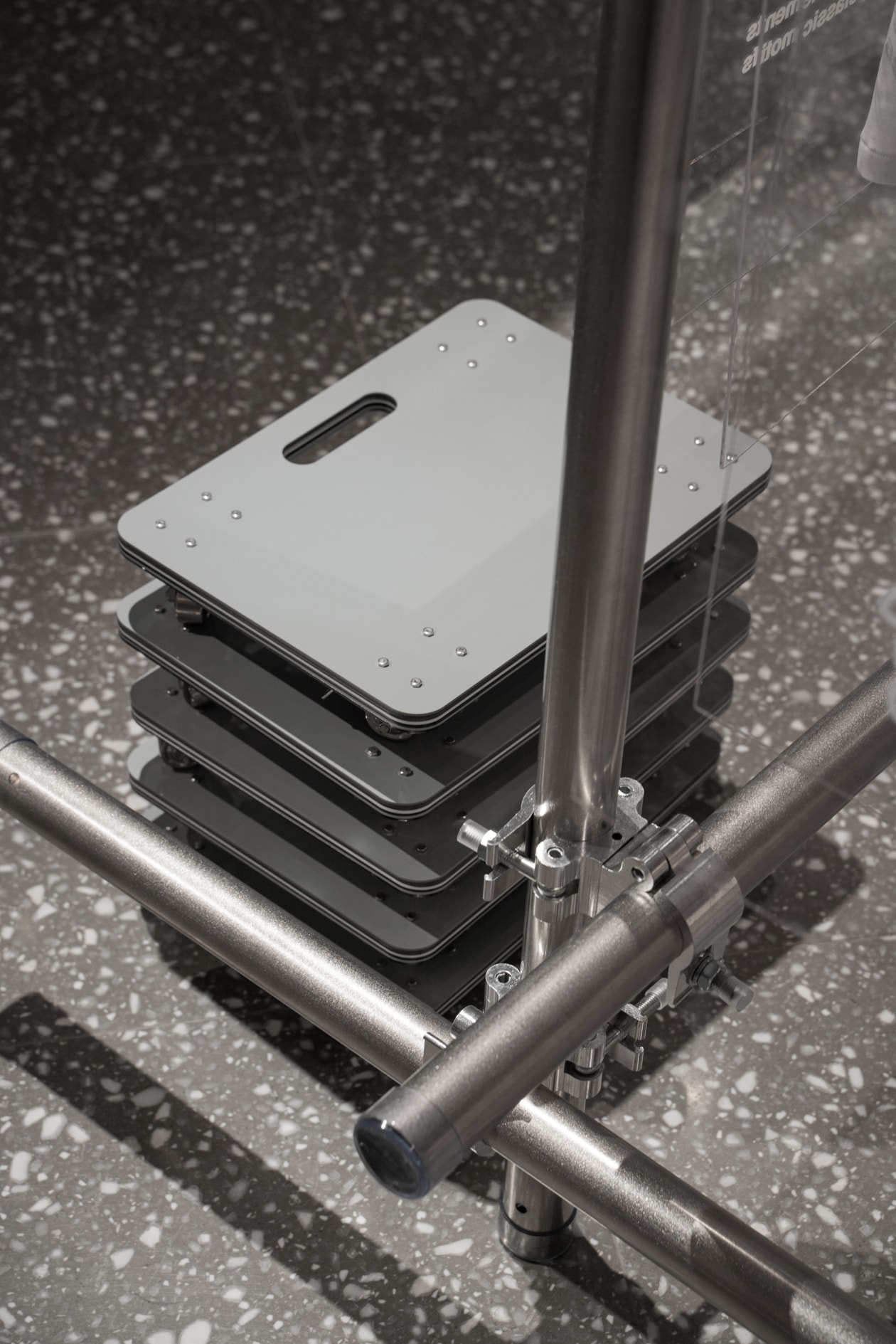 專訪 Hypebeast Twenty T-Shirt Exhibition 藝術裝置設計師 Orange Terry