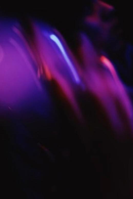 三十而立．三吉彩花攝影創作紀實 #10「PURPLE」